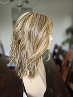 Wavy Day - Holly Deals (golden walnut)