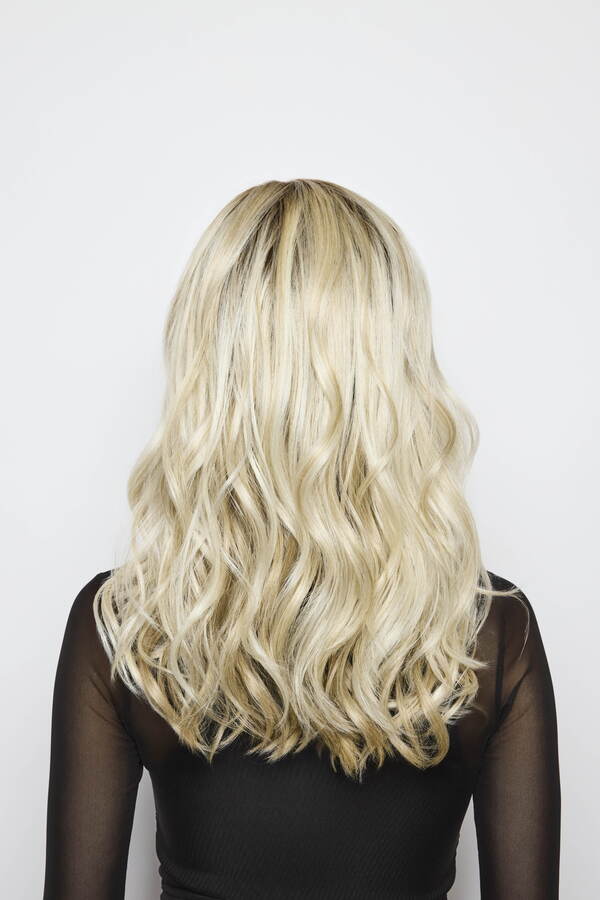 Glam Wavez Wig - Heat Friendly