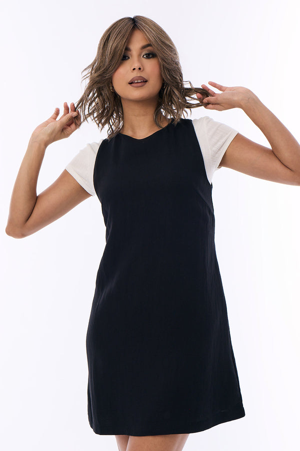 Loryn Wig -  Hi Fashion Collection- Heat Friendly
