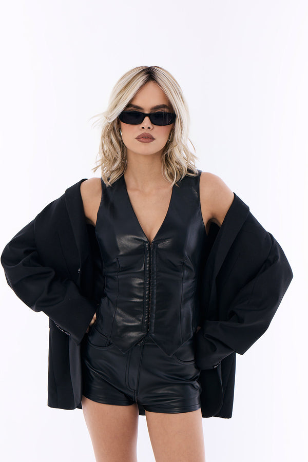Loryn Wig -  Hi Fashion Collection- Heat Friendly