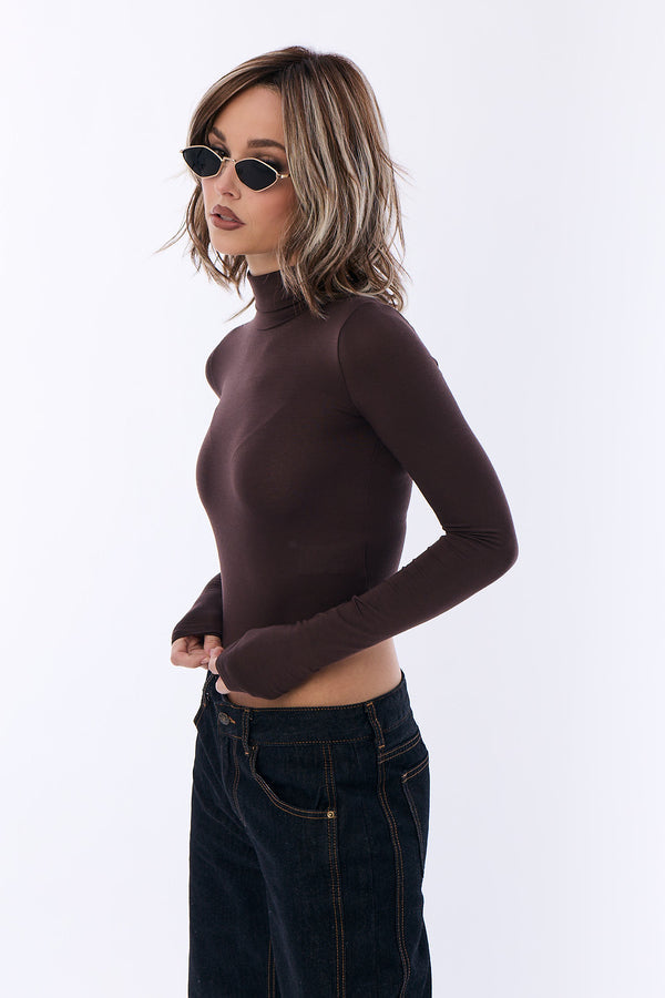 Loryn Wig -  Hi Fashion Collection- Heat Friendly